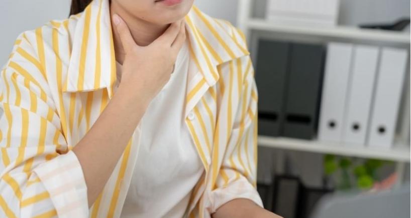 Is Scarless Thyroidectomy Safe