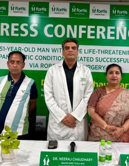 complex robotic pancreatic necrosectomy on a 51-year-old man suffering from Walled-Off Pancreatic Necrosis (WOPN)
