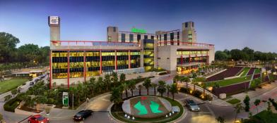 Welcome to Fortis Memorial Research Institute (FMRI) Fortis Memorial Research Institute (FMRI), Gurugram, is one of India's leading quaternary care hospitals, providing advanced medical care to patients from across the globe. Equipped with state-of-the-art technology, internationally acclaimed specialists, and world-class infrastructure, FMRI is committed to delivering exceptional clinical outcomes with compassionate, patient-centric care.The hospital offers comprehensive treatment across multiple specialty