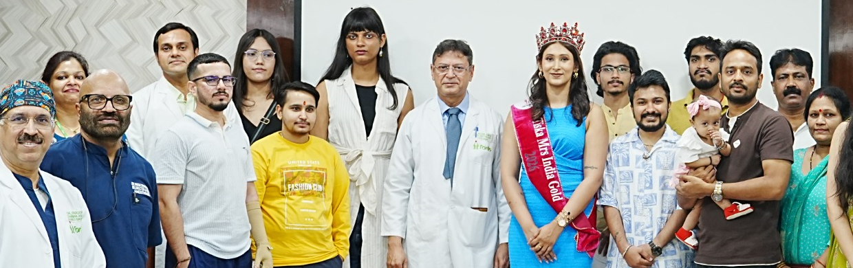 World Plastic Surgery Day -  Fortis Hospital, Shalimar Bagh Honoured the Extraordinary Courage by Dr Richie Gupta 